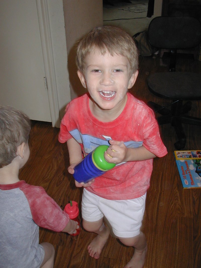 2003-03-11 09-32-13-Chance-baby-powder.JPG